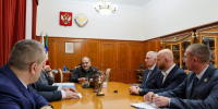 Меликов обсудил с участниками программ «Время героев» и «Доблесть гор» ход их стажировки - Сетевое издание Дербент